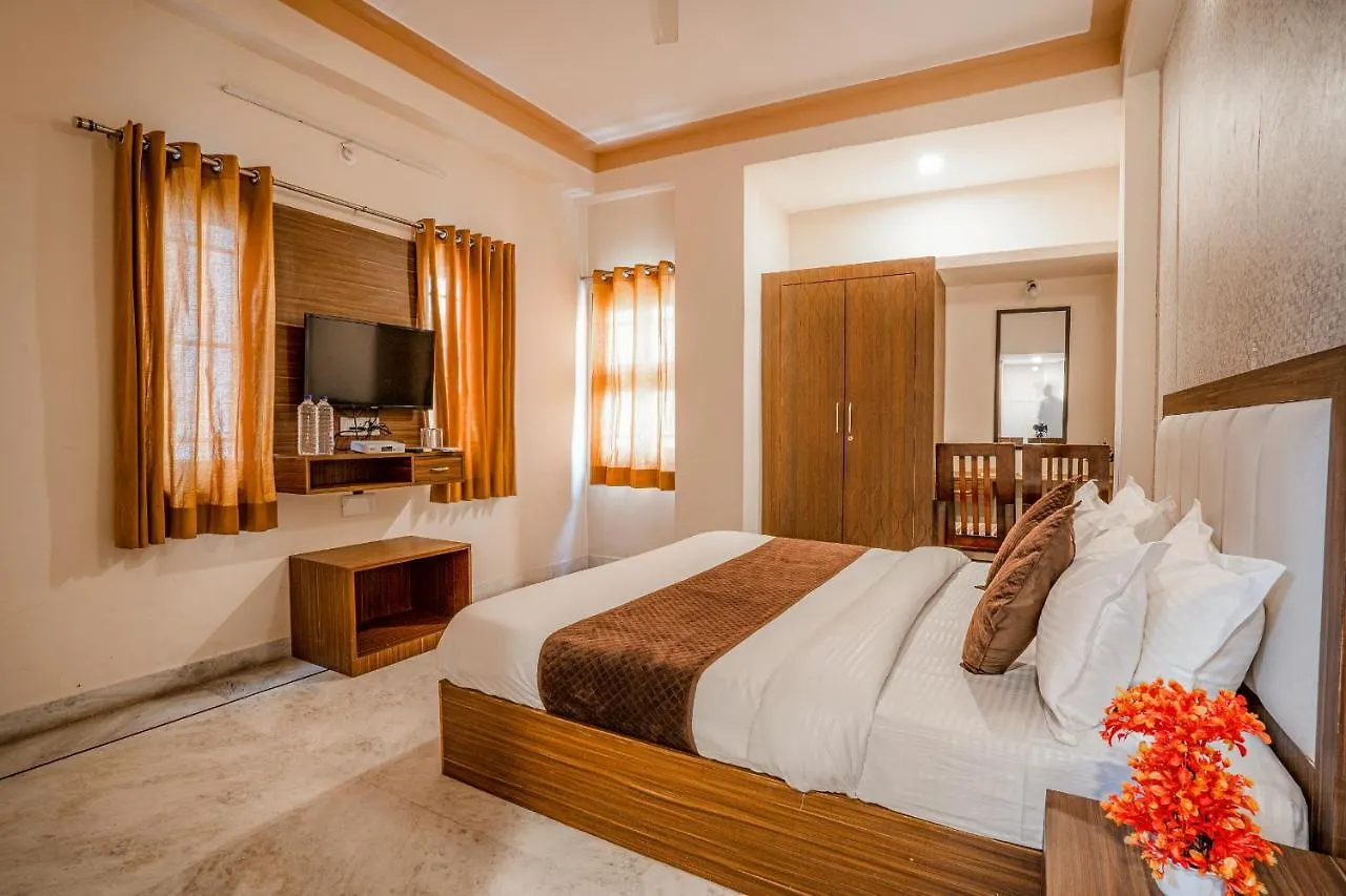 Tripli Udaipur Hotel