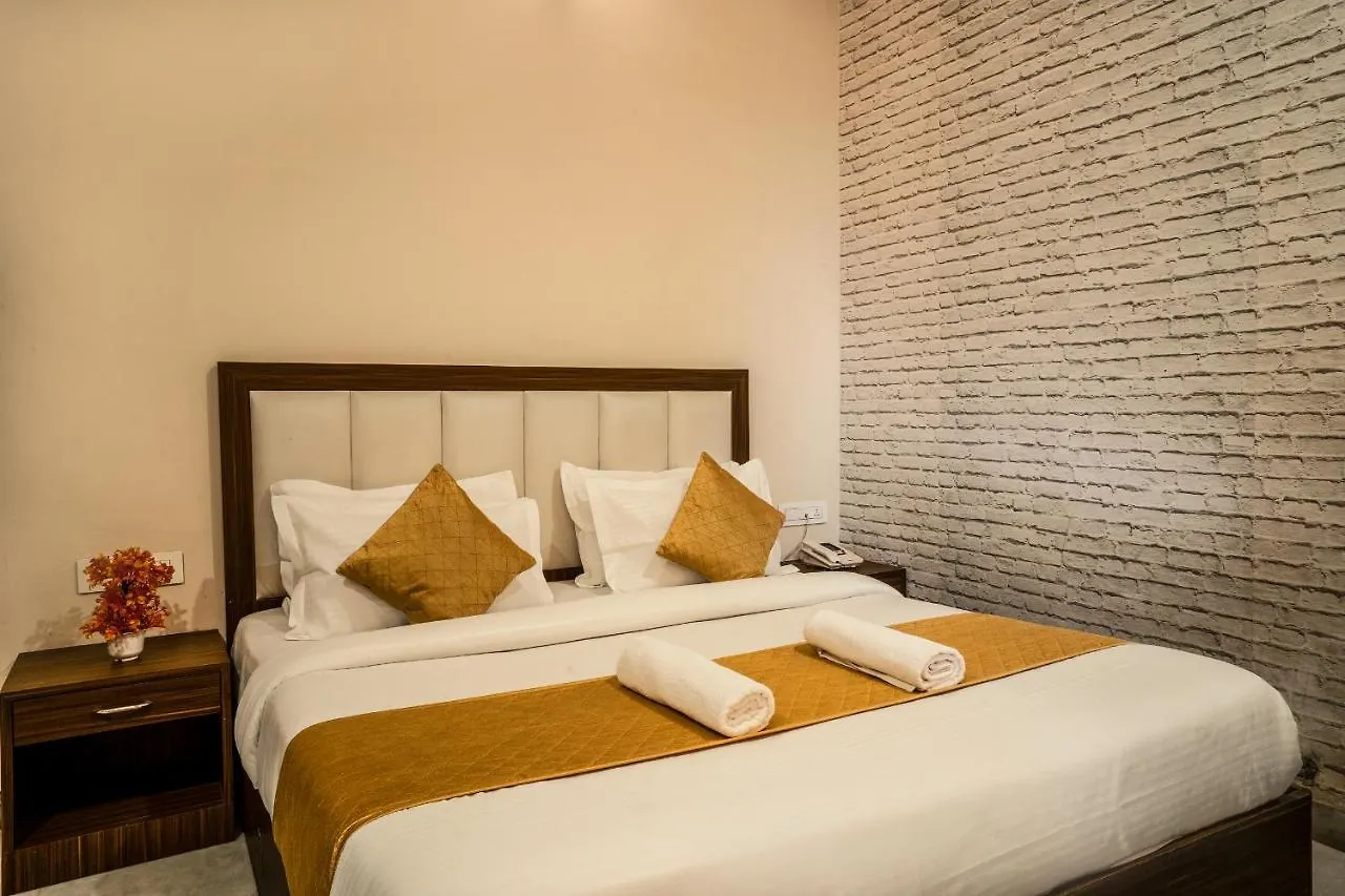 Tripli Udaipur Hotel