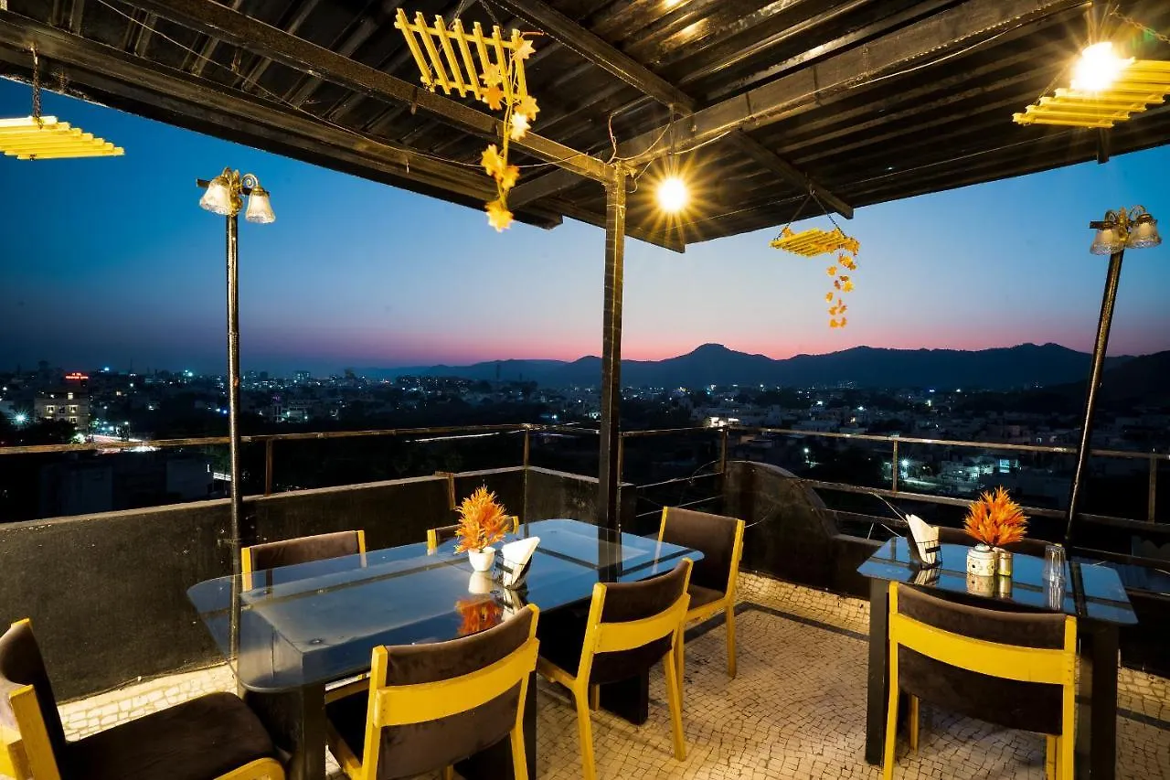 Tripli Udaipur Hotel