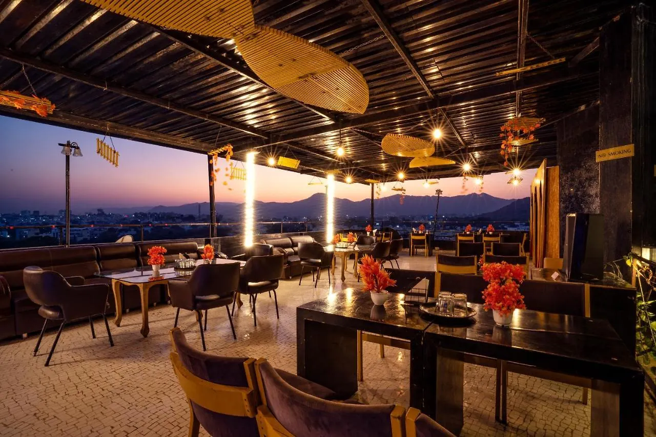 Tripli Udaipur Hotel