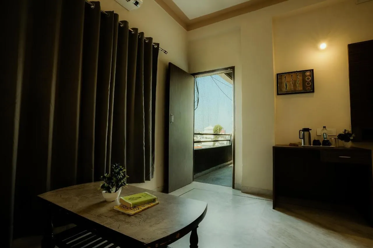 Tripli Udaipur Hotel