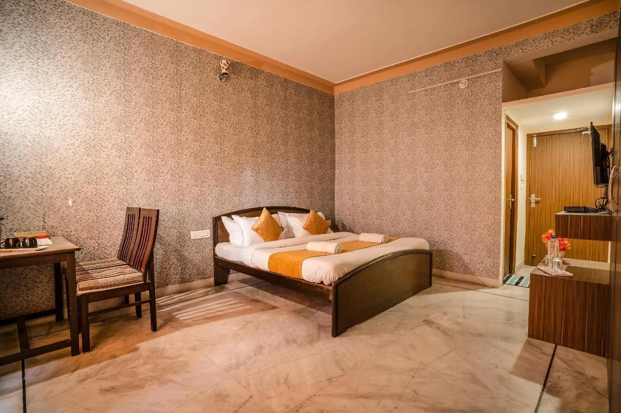 Tripli Udaipur Hotel 3*,
